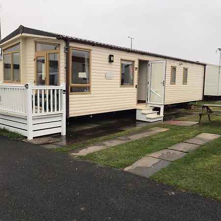 Two X 8 Berth Static Caravan On Lyons Robin Hood Rhyl North Wales Meliden 外观 照片