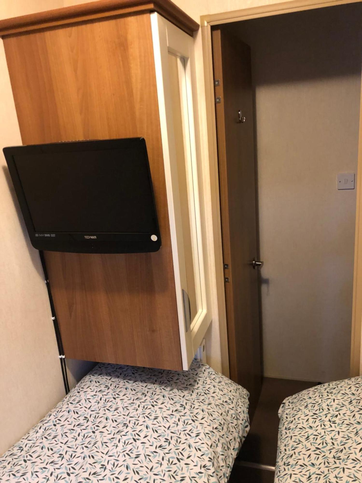 Two X 8 Berth Static Caravan On Lyons Robin Hood Rhyl North Wales Meliden 外观 照片