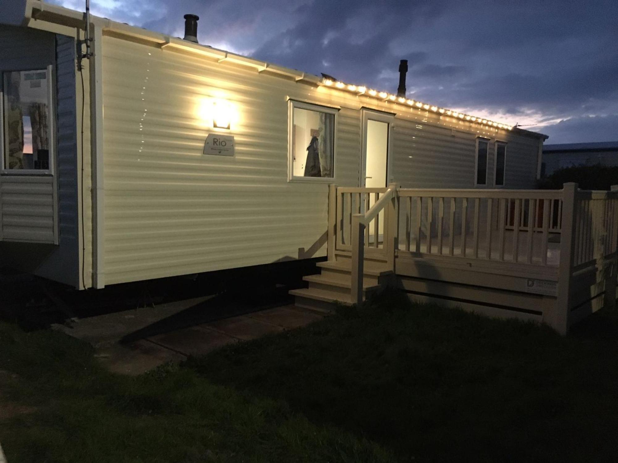 Two X 8 Berth Static Caravan On Lyons Robin Hood Rhyl North Wales Meliden 外观 照片