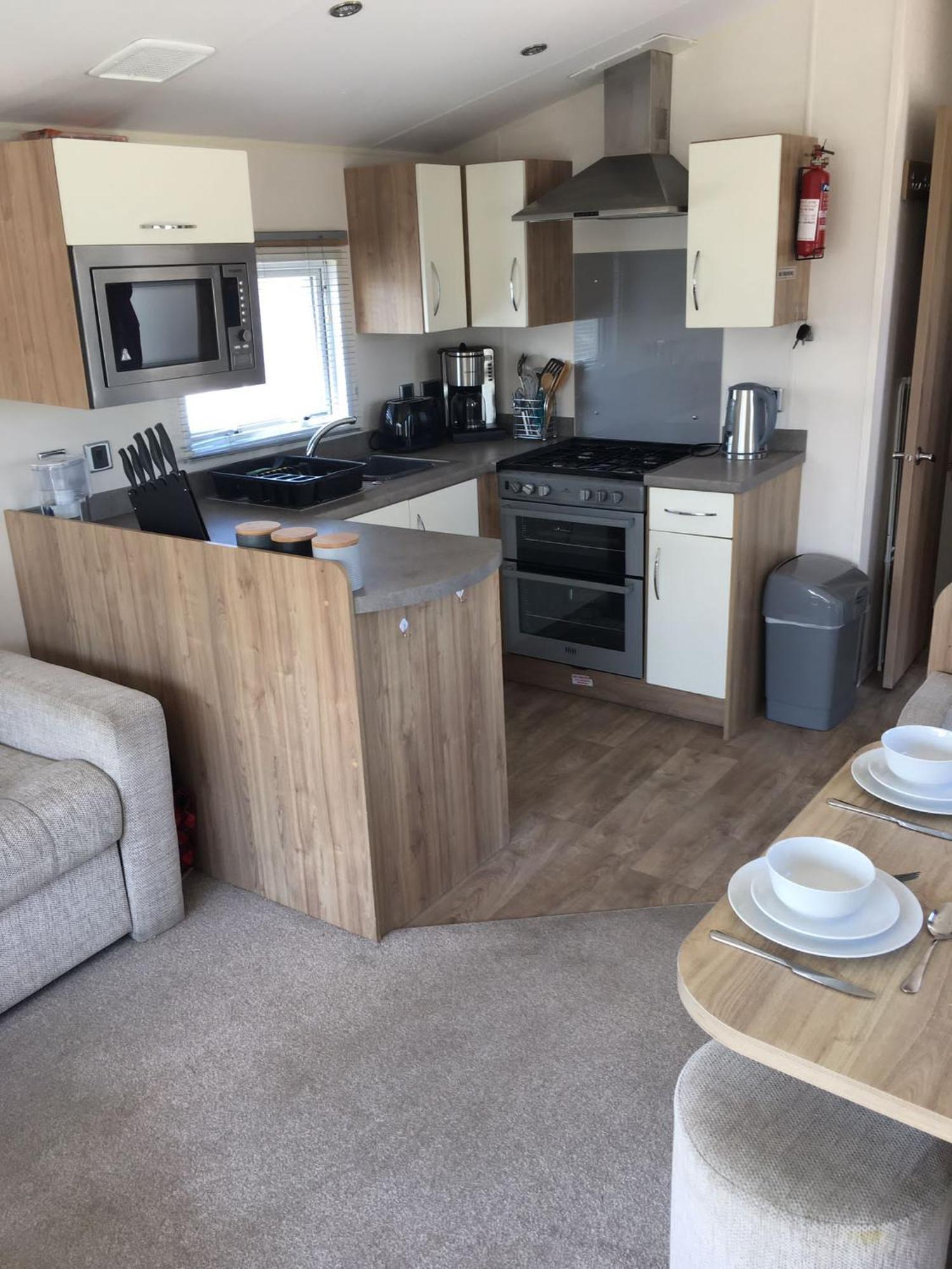 Two X 8 Berth Static Caravan On Lyons Robin Hood Rhyl North Wales Meliden 外观 照片